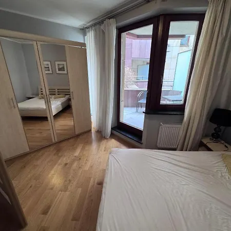 2-room Next To Galeria Dominikanska Krawiecka 3 فروتسواف